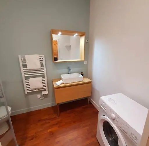 T2 Calme Vieux Basilique Апартаменты Тур