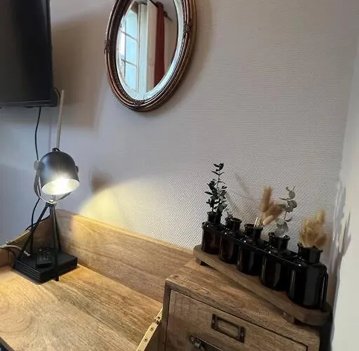 T2 Calme Vieux Basilique Апартаменты *